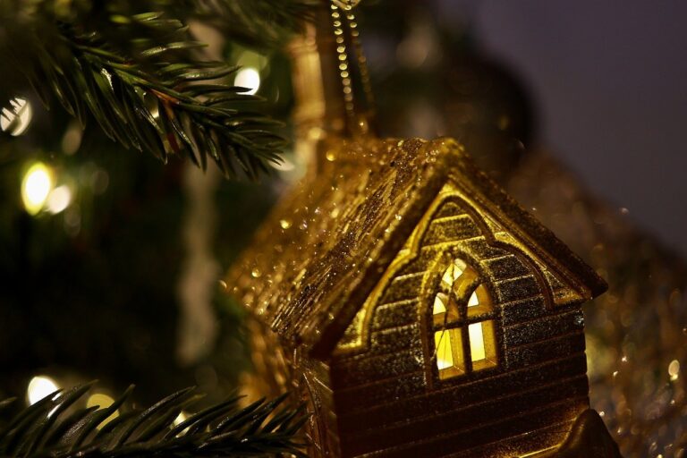 Zorgeloos en snel een mooi versierde kerstboom in huis? Dit zijn de beste tips