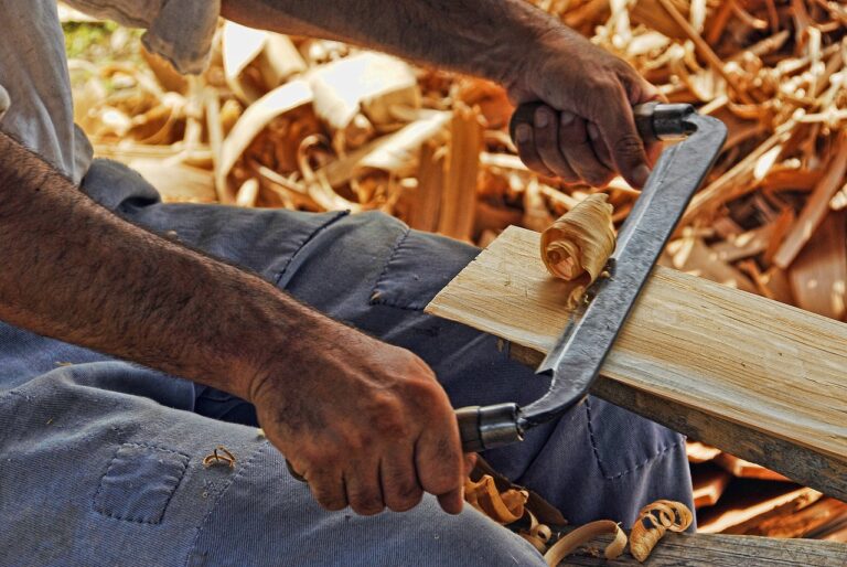 Vijf manieren om hout in je tuin te verwerken